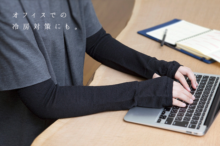 リネン、オーガニックコットン✩*॰優しいイヤーカフ紺 リネン、オーガニックコットン✩*॰優しいイヤーカフ紺 アクセサリー